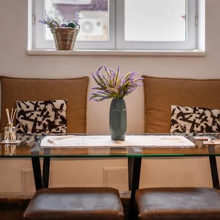 Lavender Attic W Ac Working Desks Apartament Bukareszt