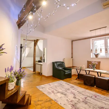 Apartament Lavender Attic W Ac Working Desks *