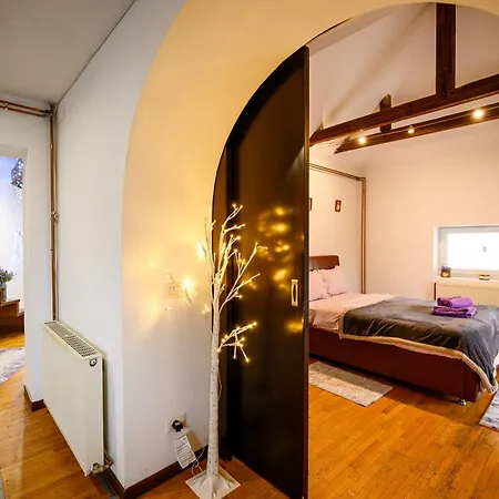 Lavender Attic W Ac Working Desks * Bukareszt
