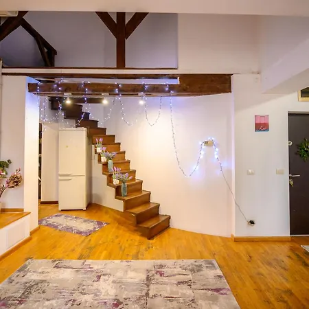 Lavender Attic W Ac Working Desks Apartment Bucharest