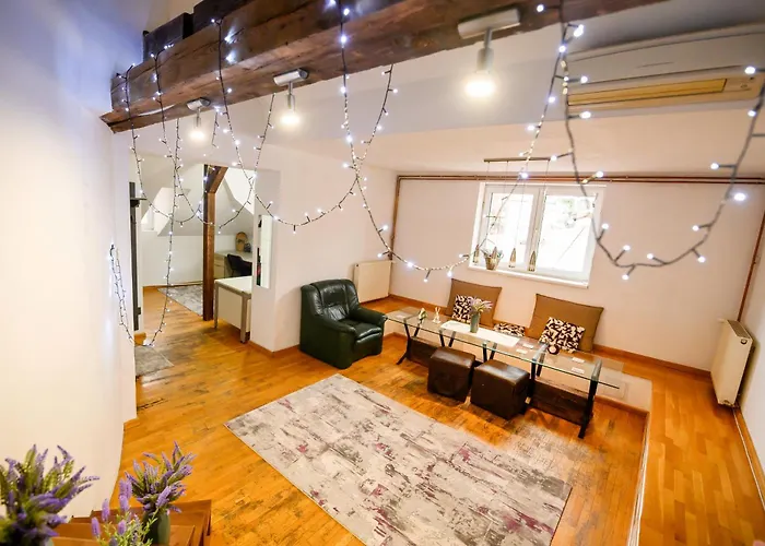 Lavender Attic W Ac Working Desks Apartment Bucharest