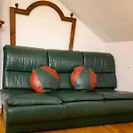 Lavender Attic W Ac Working Desks Daire