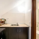 Lavender Attic W Ac Working Desks アパート
