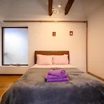 Lavender Attic W Ac Working Desks