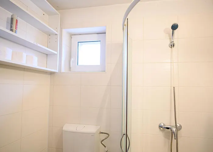 Lavender Attic W Ac Working Desks *