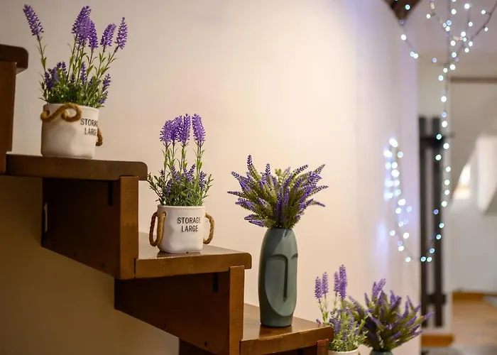 Lavender Attic W Ac Working Desks *