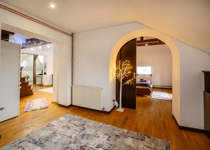 Lavender Attic W Ac Working Desks * Bucharest