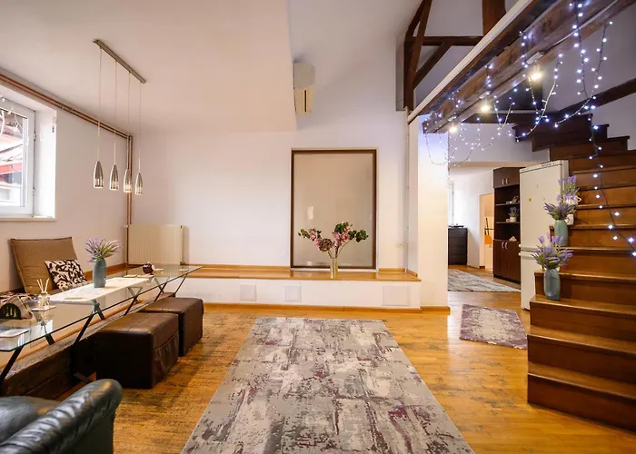 Lavender Attic W Ac Working Desks