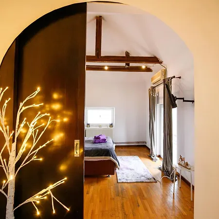 Lavender Attic W Ac Working Desks * Бухарест