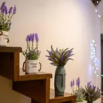 Lavender Attic W Ac Working Desks *