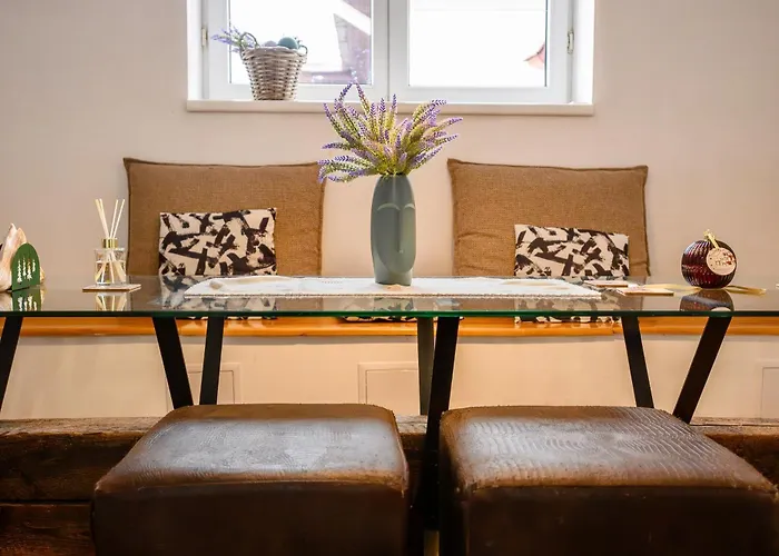 Apartamento Lavender Attic W Ac Working Desks Bucarest